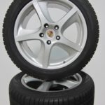 Originele Porsche Cayenne 20 inch Sport Techno velgen met winterbanden