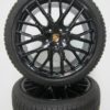 Porsche Panamera 971 Sport design 21 inch velgen met winterbanden
