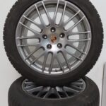 Originele Porsche 20 inch Cayenne Spyder velgen met Pirelli winterbanden