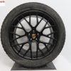 Originele Porsche Macan 20 inch velgen RS Spyder Satijn zwart met nieuwe Dunlop winterbanden - Afbeelding 3