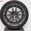 Originele Porsche 20 inch velgen Macan III Titan grey met zomerbanden - Afbeelding 2