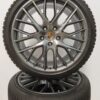 Originele Porsche Panamera 21 inch velgen met Pirelli winterbanden