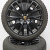Originele Porsche Taycan 20 inch velgen Aero Turbo S met Pirelli winterbanden