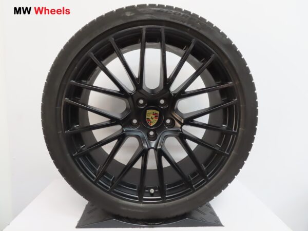 Originele Porsche 22 inch velgen Cayenne Coupe RS spyder met Pirelli winterbanden - Afbeelding 4