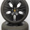 Originele Porsche Taycan 20 inch velgen Aero design met winterbanden satin zwart
