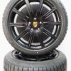 Originele Porsche Taycan 20 inch velgen met Pirelli winterbanden nieuw