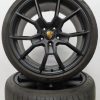 Originele Porsche Taycan 21 inch velgen RS Spyder met Pirelli zomerbanden