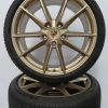 Originele Porsche 911 992 Neodyme 21 inch velgen met Michelin winterbanden