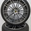 Originele Porsche Cayenne SUV Turbo 22 inch velgen met Pirelli winterbanden