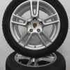 Originele Porsche Panamera 971 19 inch velgen met winterbanden