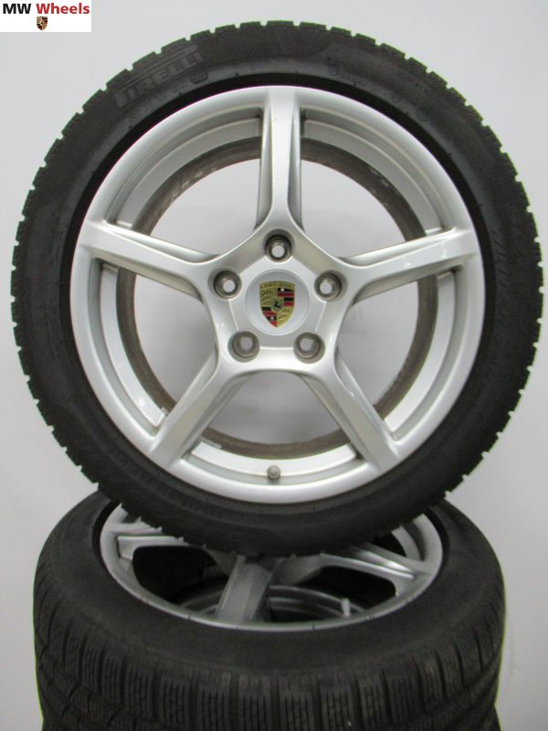 Originele Porsche Boxster 982 Cayman 718 18 inch velgen met Pirelli winterbanden