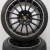 Originele Porsche Panamera GTS 20 inch velgen met Michelin winterbanden