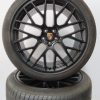 Originele Porsche Macan RS Spyder 21 inch velgen met Pirelli zomerbanden