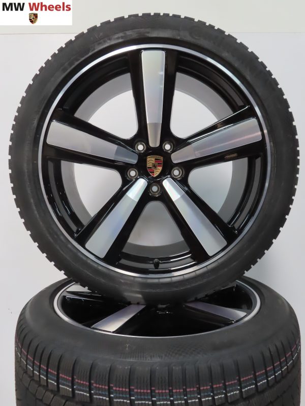 Originele Porsche Cayenne coupe model 2024 9Y3 Exclusive design 22 inch velgen met Continental winterbanden nieuw