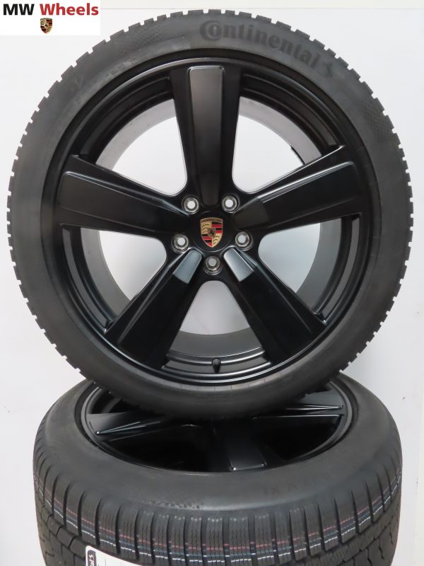 Originele Porsche Cayenne coupe model 2024 9Y3 Exclusive design 22 inch velgen met Continental winterbanden nieuw